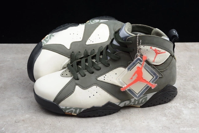 Chep Onekick Air AT3375-100 Icicle Jordan Patta x 7 0811
